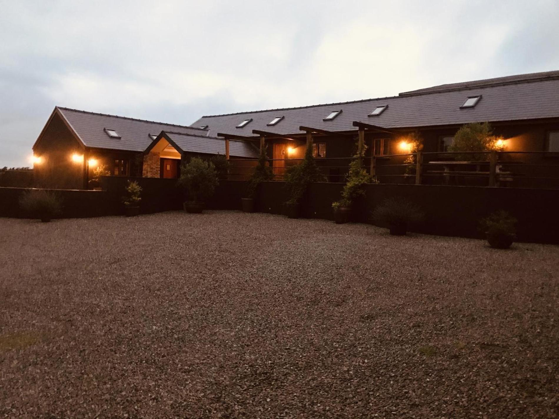 Lavender - Luxurious Barn Conversion - Blossom Farm Johnston Ngoại thất bức ảnh